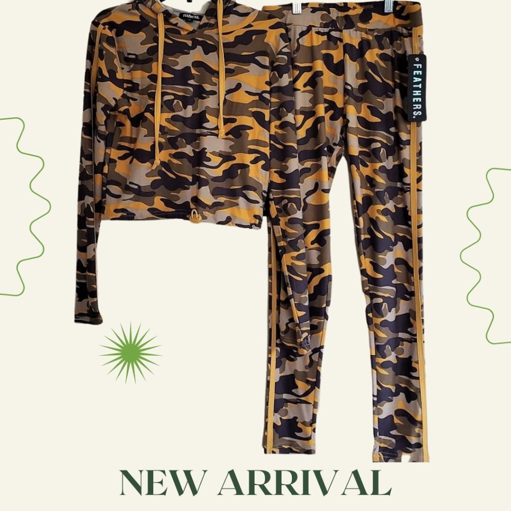 JUNIOR 🕶 FEATHERS JOGGING SUIT